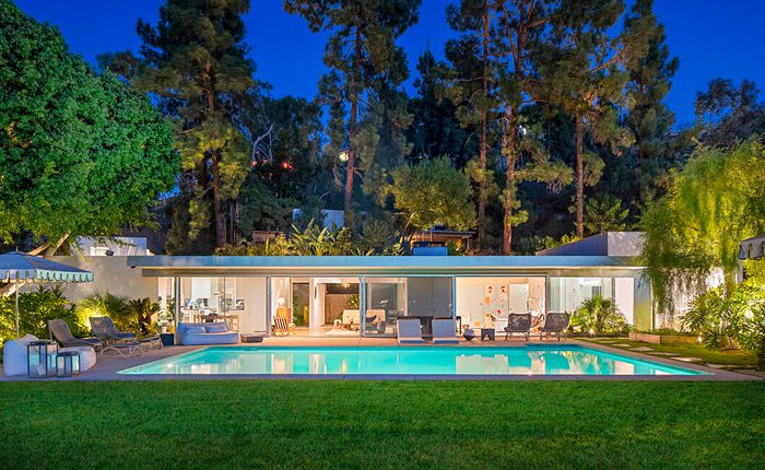 Hollywood Hills Architectural Home. Richard Neutra Loring House