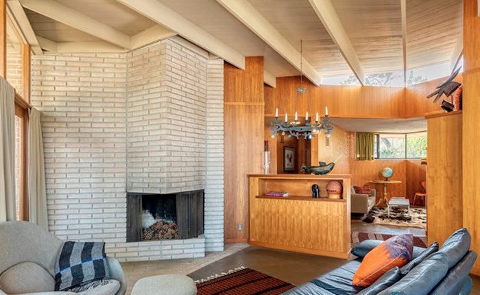  Hollywood Hills John Lautner Home - Fireplace