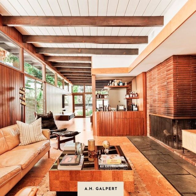 Chic Hillside Hideaway! What’s not to love about this 1954 mid century modern in the Hollywood Hills overlooking Universal Studios. The Gardiner Residence, designed by architect A.H. Galpert, includes a pool, spa and outdoor entertaining area that are perfect for enjoying the California lifestyle. Get ready for summer! Link in our bio.⁠
.⁠
Contact Beyond Shelter for a private showing of this classic mid century property! ⁠
.⁠
.⁠
.⁠
Listed by Donovan Healy and Preston Ukra⁠